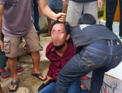 Apes…! Dua Orang Pelaku Percobaan Perampokan Agen BRI Link di Sidomulyo Babak Belur Dihajar Warga