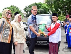 Luncurkan Distribusi Beras Zakat Fitrah ASN, Bupati Egi: Harus Tepat Sasaran