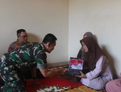 Sampaikan Bela Sungkawa Pangdam II/Swj Didampingi Danrem 043/Gatam Kunjungi Keluarga Korban