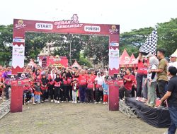 Wabup Syaiful Lepas Ribuan Peserta Jalan Sehat Kapal Api Bersama Tribun Lampung