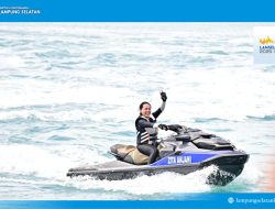 Sejarah Terukir! Zita Anjani Pimpin Aksi Jetski Pertama Menyeberangi Selat Sunda, Resmi Buka Lamsel Fest 2025