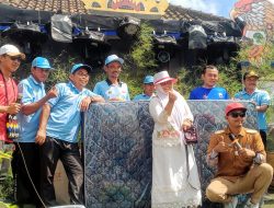 Membaur Dengan Ribuan Warga, Anggota DPRD Agus Sartono Hadir Ramaikan Jalan Sehat Di Sidomulyo