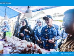 Turun ke Pasar Jati Agung, Wabup Syaiful Pastikan Stok Aman dan Harga Terkendali