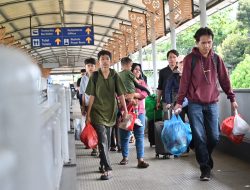 Sebanyak 454.641 Orang Pemudik Belum Kembali ke Pulau Jawa, ASDP Prediksi Puncak Arus Balik Kedua Terjadi Pada 28-29 Maret