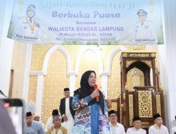 Wali Kota Bandar Lampung, Hj. Eva Dwiana Hadiri Safari Ramadhan 1447 H di Masjid Ikhlas Al Azhar Kemiling, Perkuat Silaturahmi dan Keimanan Masyarakat