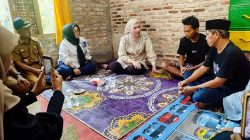 Wakil Ketua III DPRD Lampung Selatan Bella Jayanti Kunjungi Kediaman Aji, Korban Pekerja Ilegal