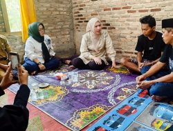 Wakil Ketua III DPRD Lampung Selatan Bella Jayanti Kunjungi Kediaman Aji, Korban Pekerja Ilegal