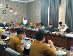 Ketua DPRD Lamsel Erma Yusneli Pimpin Langsung Rapat Banggar Tentang Pertanggungjawaban Pelaksanaan APBD T.A 2025