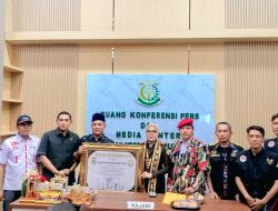 Lintas Suku dan Ormas Lampung Tengah Gelar Aksi Apresiasi , Dukung Kejari Usut Tuntas Dugaan Korupsi Chromebook dan dana BOS di Dinas Pendidikan 