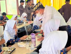 Pantau Langsung ke Sekolah, Bupati Radityo Egi dan Kajati Lampung Pastikan Program MBG Berjalan Sesuai SOP