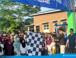 Jalan Sehat Sambut Haflah ke-10 Mathla’ul Anwar, Wabup Syaiful Apresiasi Peran Pesantren Cetak Generasi Berakhla
