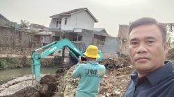 Satgas Gabungan Bersihkan dan Keruk Sungai Way Awi dan Way Balau, Antisipasi Banjir